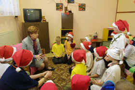 MADONA1.JPG (81096 bytes)