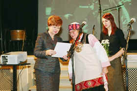 FOLKLORA.JPG (83062 bytes)