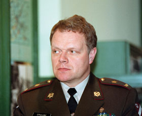 GRAUBE.JPG (18383 bytes)