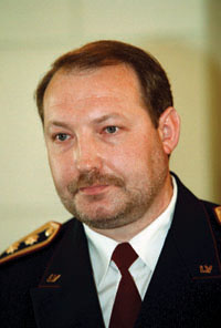 REINIKS.JPG (16935 bytes)