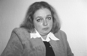 PETERSONE2.JPG (33349 bytes)