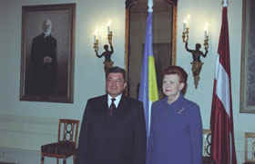 VEST3.JPG (21403 bytes)