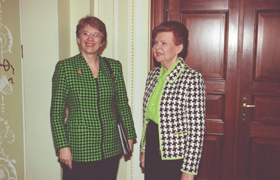 KALNIETE.PNG (103544 bytes)