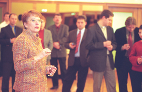 KALNIETE004.PNG (97891 bytes)