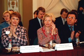 KONF1.PNG (107913 bytes)