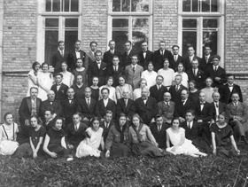 VENTSPILS1.PNG (54588 bytes)