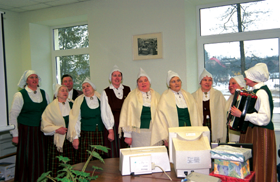 MADONA8.PNG (104509 bytes)