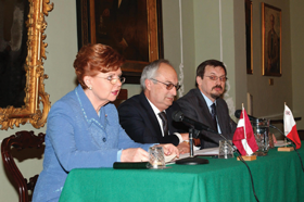 MM1.PNG (100494 bytes)