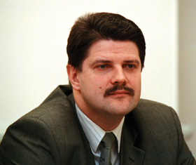 RUSMANIS.PNG (116065 bytes)