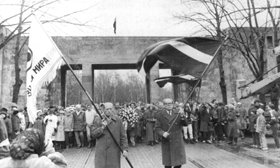 RIEKSTINAM.PNG (42000 bytes)