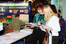 SKOLA.PNG (115786 bytes)