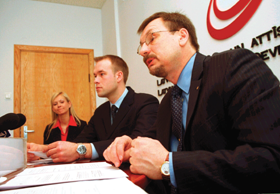 LIAA.PNG (104452 bytes)