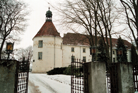 JAUNPILS.PNG (132048 bytes)