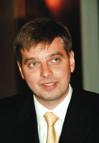 PENKE.PNG (94665 bytes)