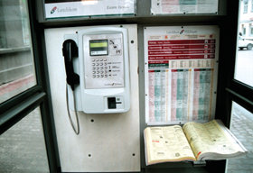 TELEFONS1.PNG (107067 bytes)