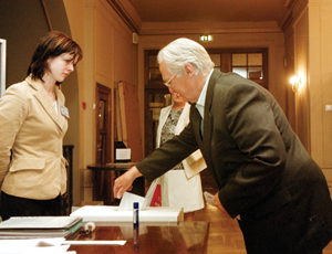 PIRMAAA.PNG (132440 bytes)