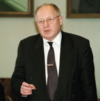 STRADINS.PNG (67072 bytes)