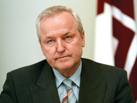 PIKS.PNG (100201 bytes)