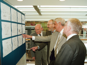 KARIKATURAS.PNG (107172 bytes)