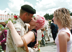 PIRMAAAA.PNG (135027 bytes)