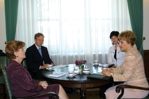 PIRMAAAA.PNG (100927 bytes)