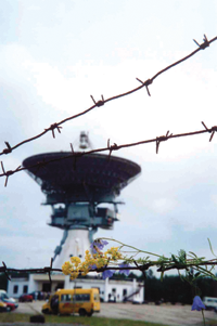 LOKATORS001.PNG (89933 bytes)