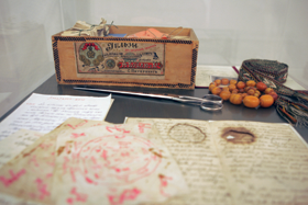 FOLKLARA3.PNG (95915 bytes)