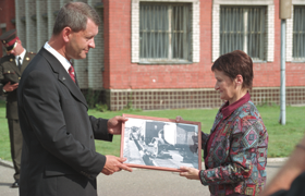 KL03.PNG (102030 bytes)