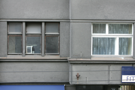 LOGI.PNG (80381 bytes)