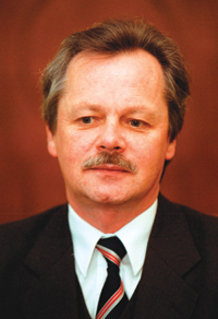 UPMACIS.PNG (104048 bytes)