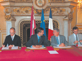 FRANCIJA.PNG (126558 bytes)