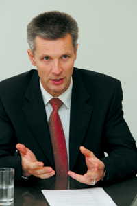 PABRIKS1.PNG (97655 bytes)