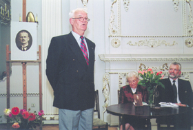 DALE.PNG (101263 bytes)