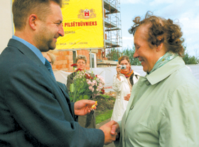 DREILINI.PNG (121234 bytes)