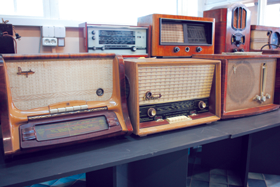RADIO2.PNG (94444 bytes)