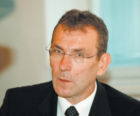 PIEBALGS.PNG (112570 bytes)