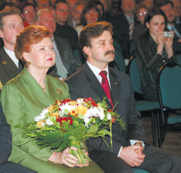 KAROTE.PNG (135963 bytes)