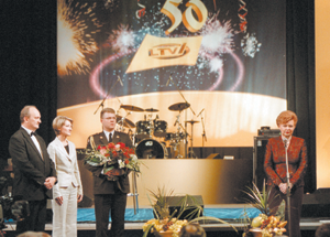 PIRMAAA.PNG (136594 bytes)