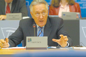 KOVACS.PNG (92640 bytes)