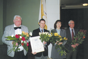 ZINATNIEKI.PNG (98675 bytes)