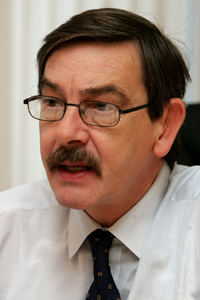 TIKNUSS.PNG (110761 bytes)