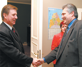 ROKAS2.PNG (134059 bytes)