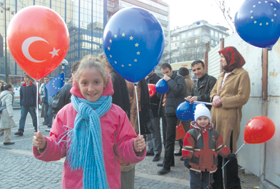 TURKI01.PNG (113805 bytes)