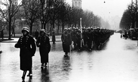 VIRSNIEKI4.PNG (53486 bytes)