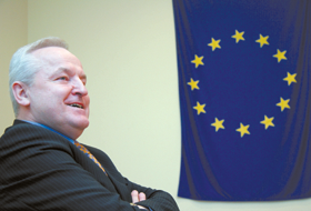 PIKS.PNG (90216 bytes)