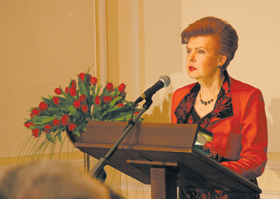 VESTNIEKI2.PNG (105141 bytes)