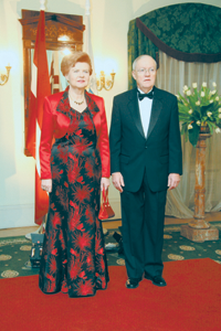 VESTNIEKI3.PNG (121596 bytes)