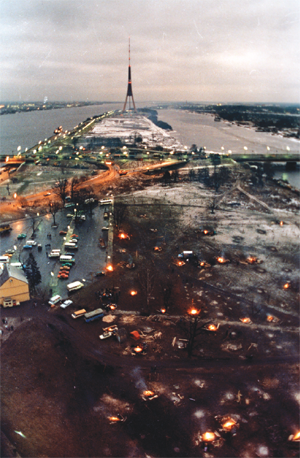 PIRMAA.PNG (282989 bytes)