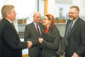 DEMAKOVA.PNG (94606 bytes)