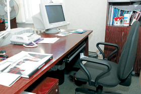 KRESLS.PNG (104799 bytes)